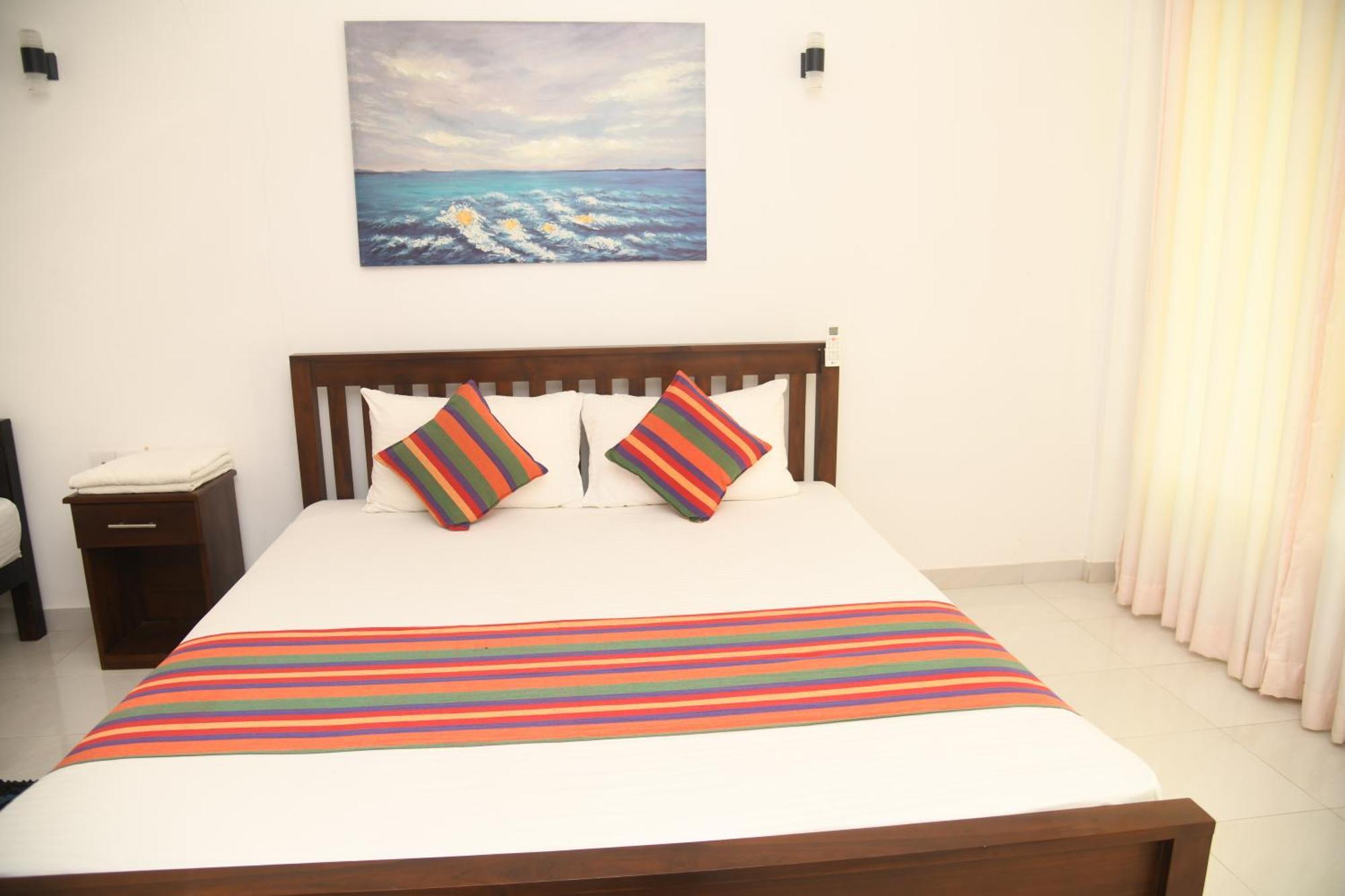 Wild Park Safari Home Stay Udawalawe Bagian luar foto