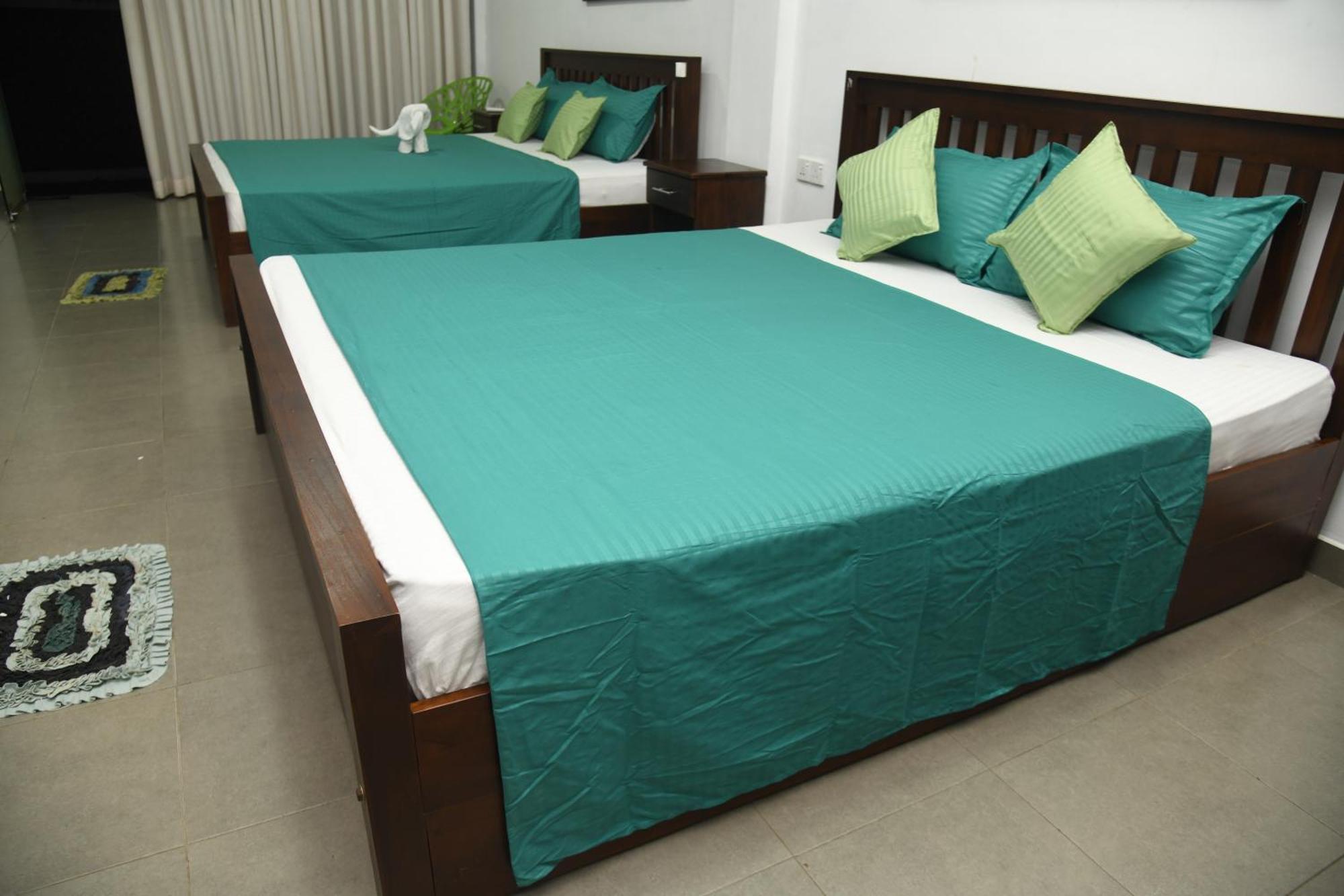 Wild Park Safari Home Stay Udawalawe Bagian luar foto
