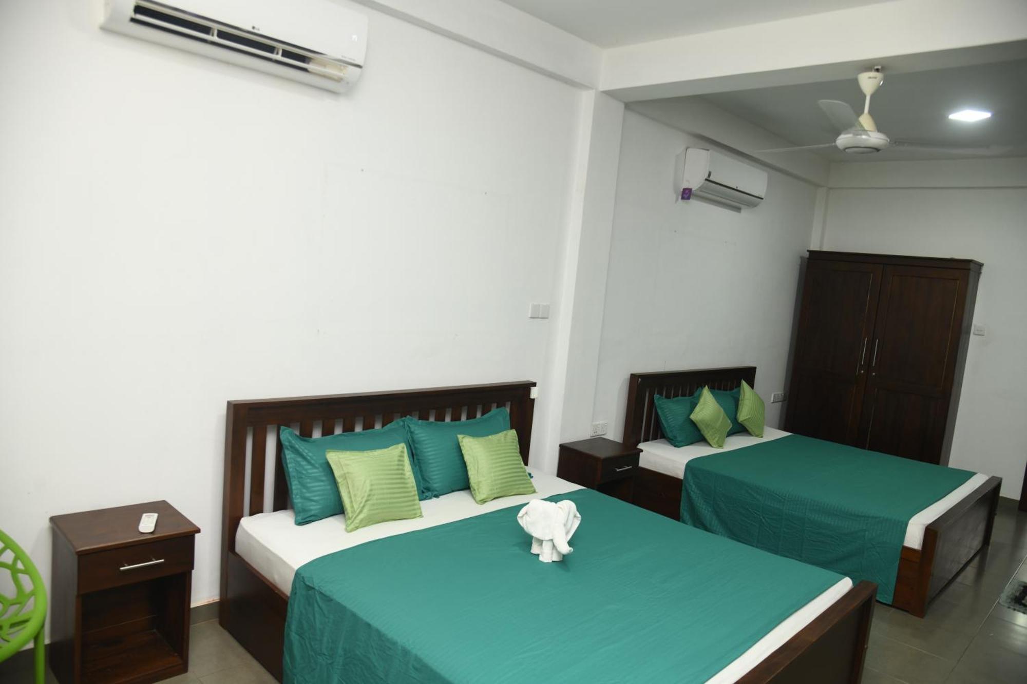 Wild Park Safari Home Stay Udawalawe Bagian luar foto