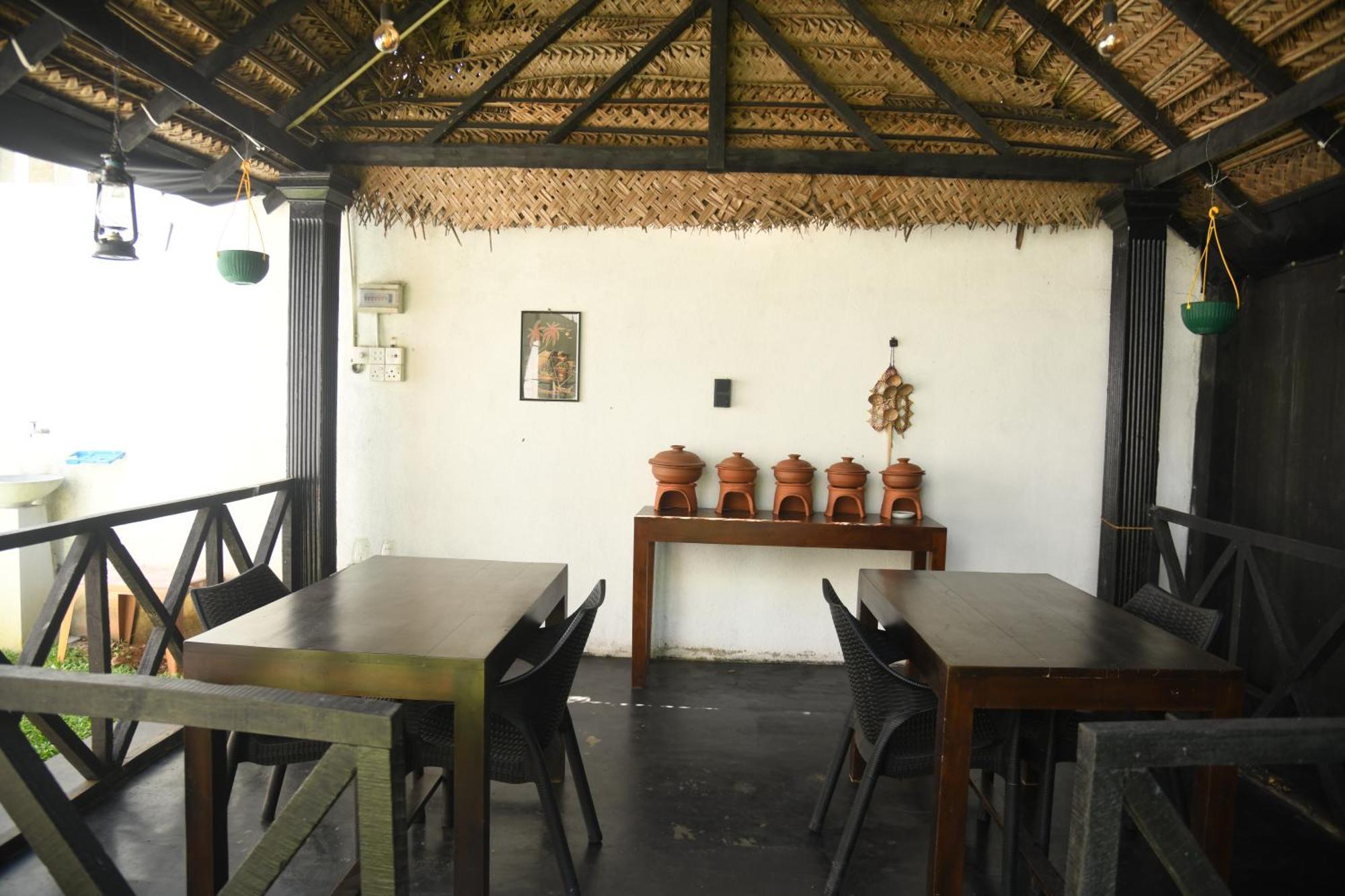 Wild Park Safari Home Stay Udawalawe Bagian luar foto