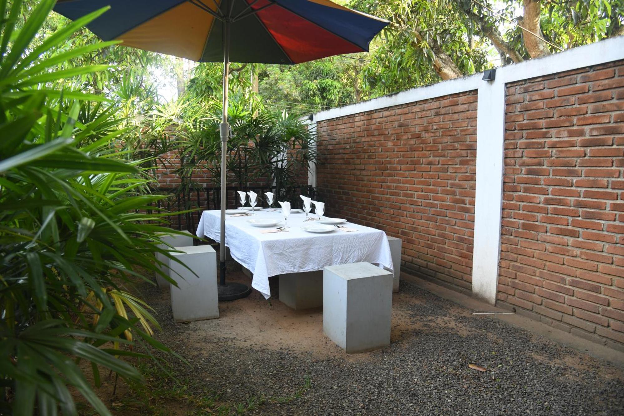Wild Park Safari Home Stay Udawalawe Bagian luar foto