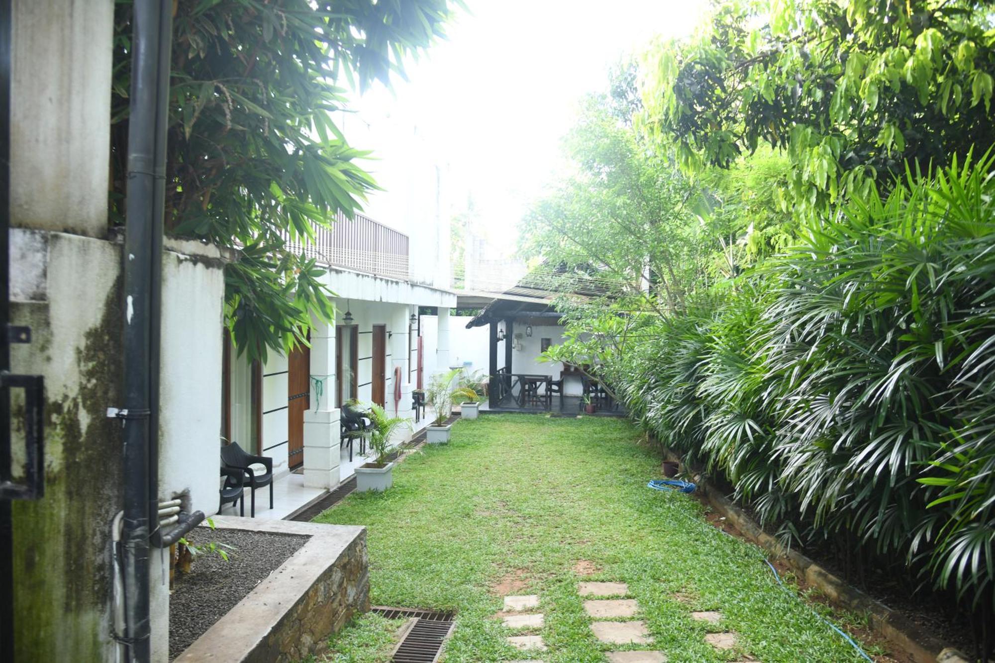 Wild Park Safari Home Stay Udawalawe Bagian luar foto