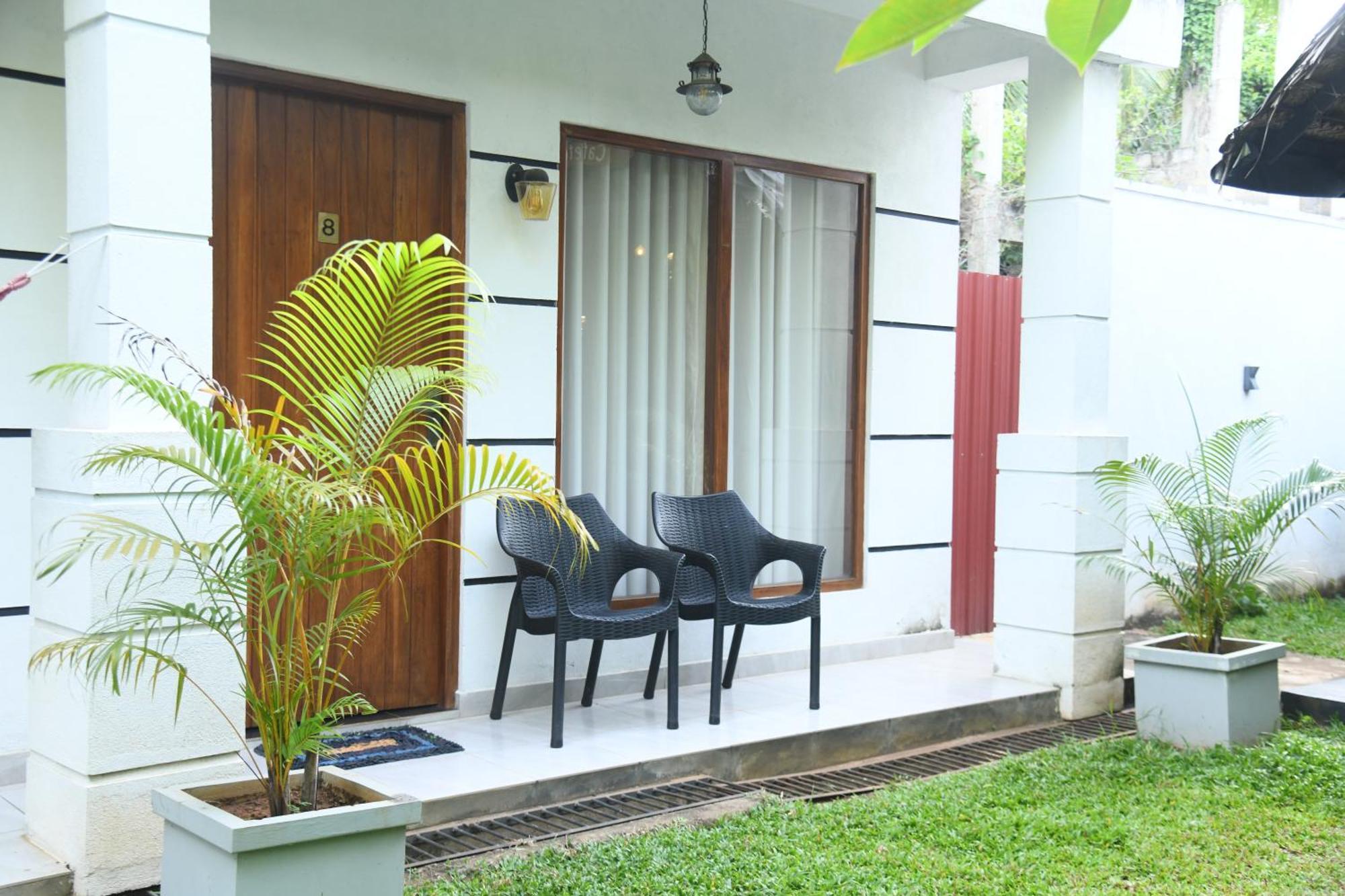 Wild Park Safari Home Stay Udawalawe Bagian luar foto