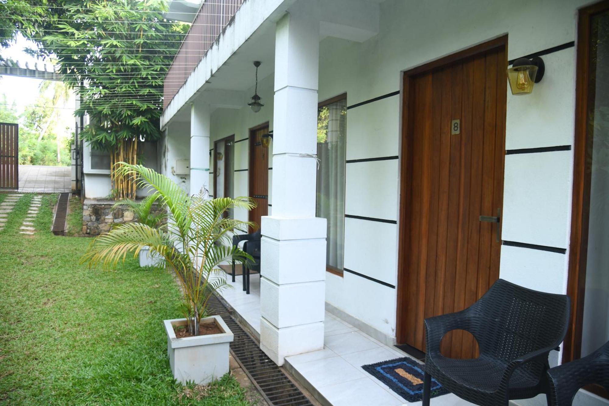 Wild Park Safari Home Stay Udawalawe Bagian luar foto