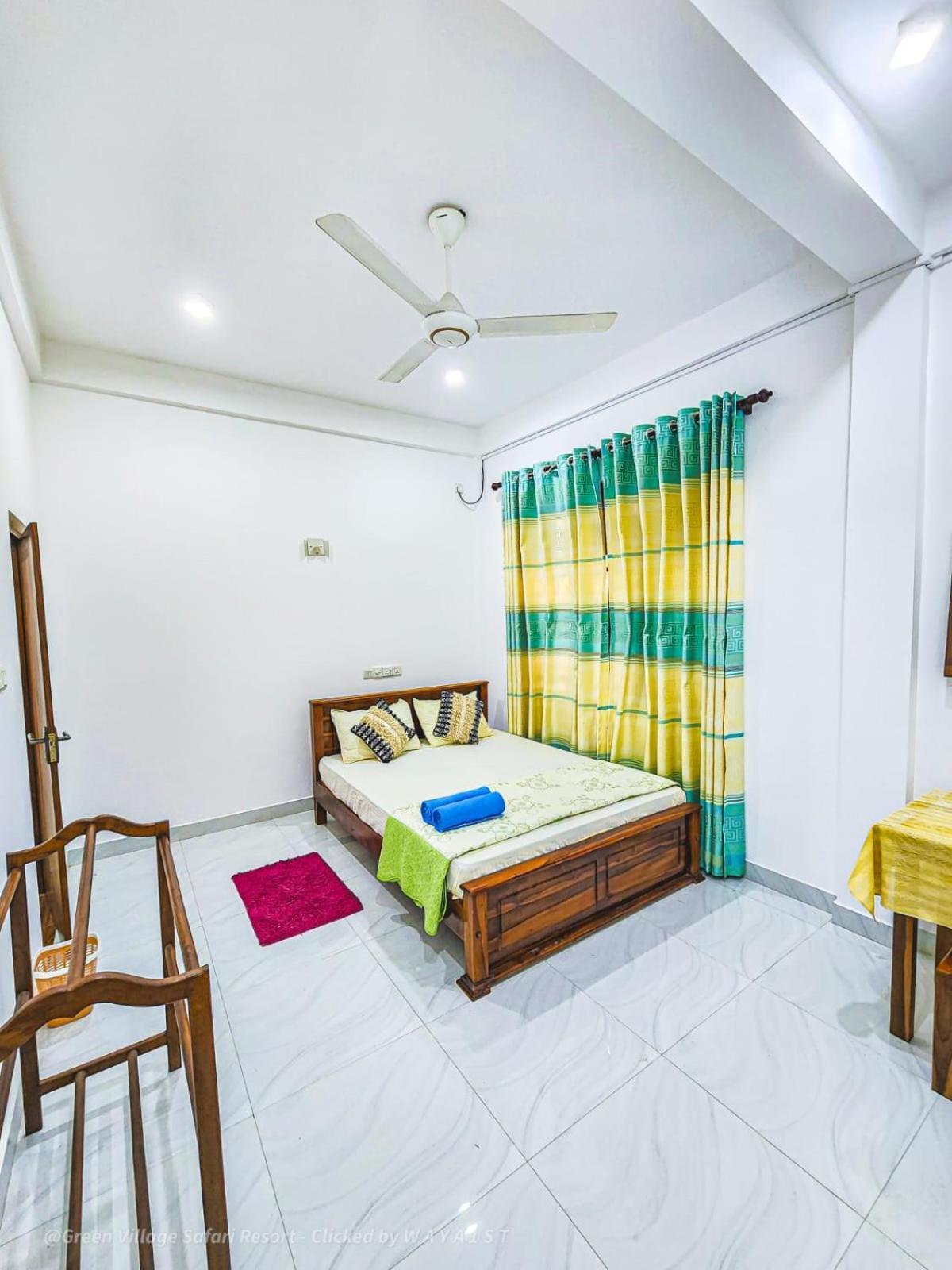 Wild Park Safari Home Stay Udawalawe Bagian luar foto
