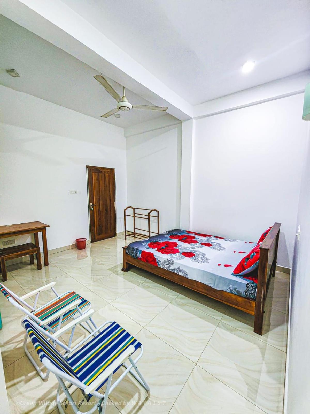 Wild Park Safari Home Stay Udawalawe Bagian luar foto